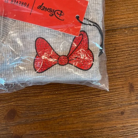 NWT DISNEY MINNIE MOUSE
PAJAMA ROMPER Gray long-sleeve snap button women small - Picture 8 of 9